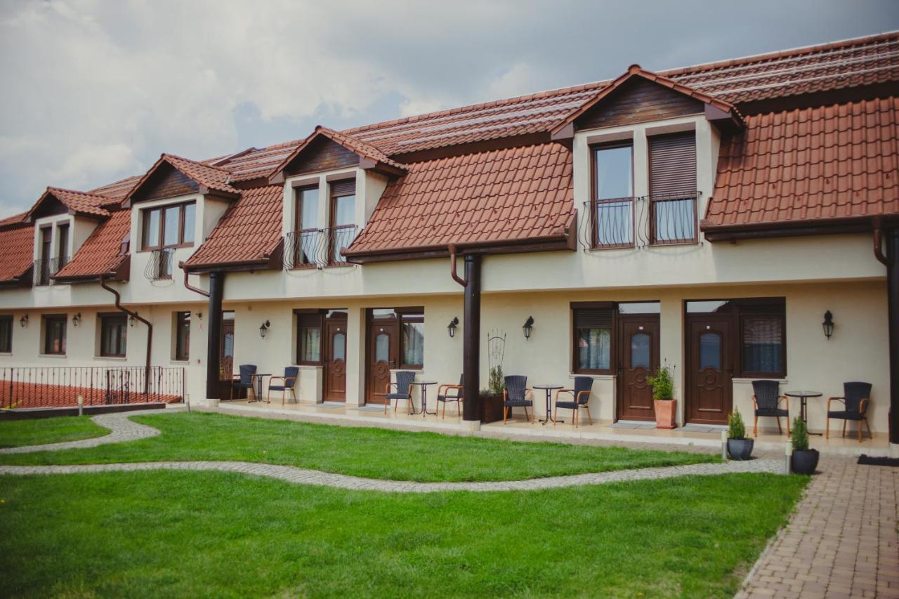 Petreny Borpanzio 4*